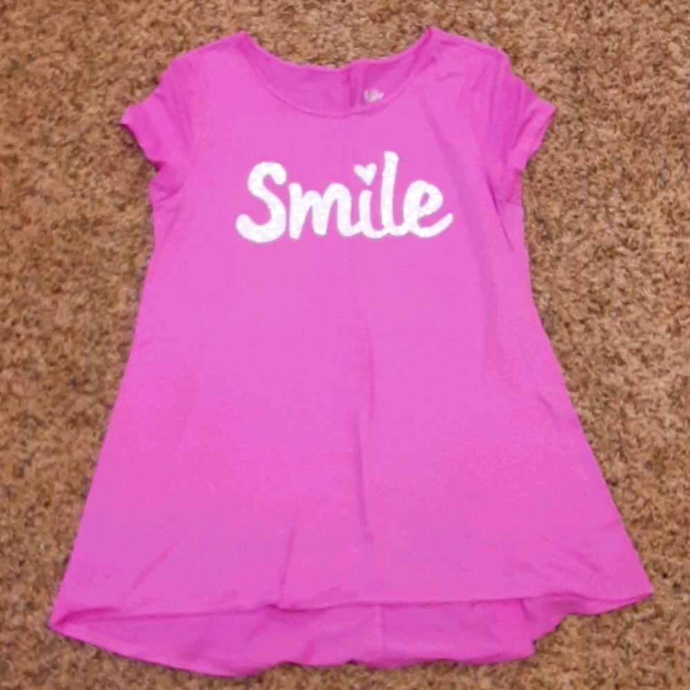 Short sleeve tee